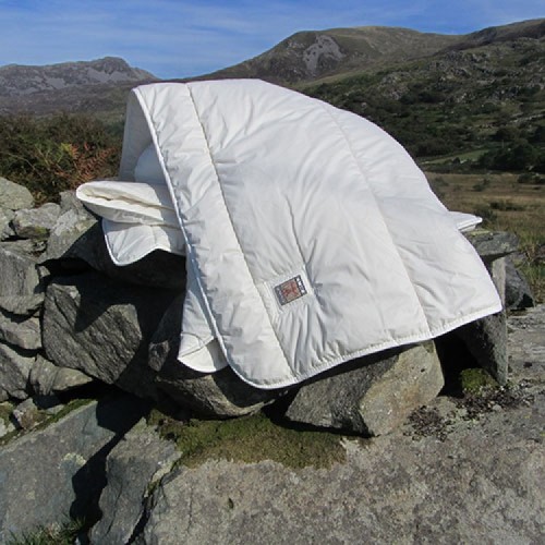 Medium Weight Organic Wool Duvet